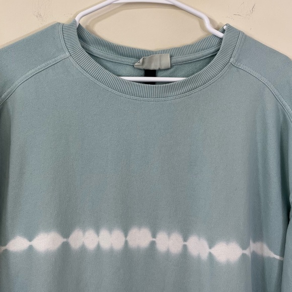 Universal Thread Blue White Tie Dye Crop Crew Neck Sweater - Picture 2 of 7